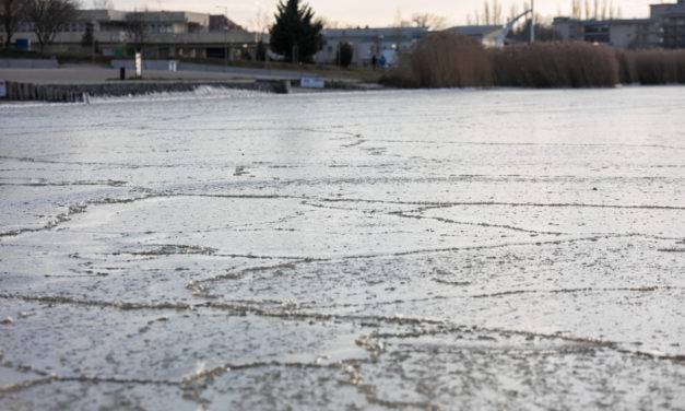 Befagyott a Velencei-tó, de vékony még a jég