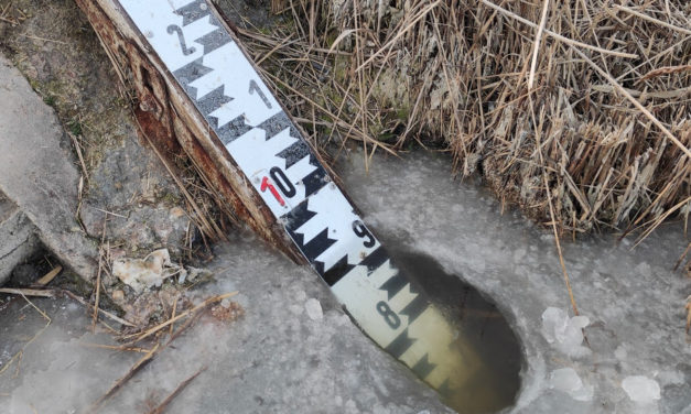 Vékony még a jég a tavon – így mérik a vastagságát
