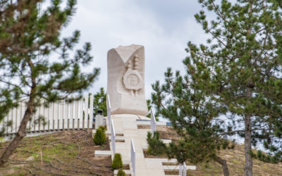 100 éve állították fel a Csúcsos-hegyen az első Aranybulla-emlékművet