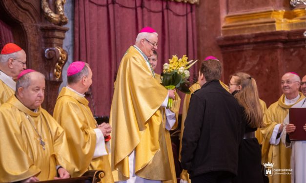 Spányi Antal püspökké szentelésének 25. évfordulóját ünnepelték