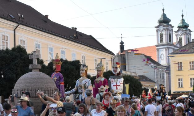 Indul a Királyok a Belvárosban sorozat