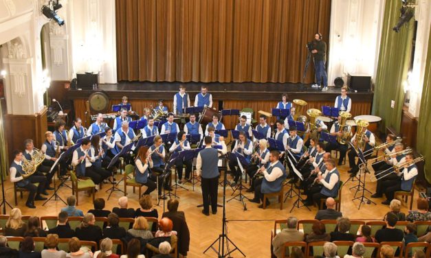 Székesfehérvári Fúvószenekar – 35! Születésnapi koncert a Szent István teremben