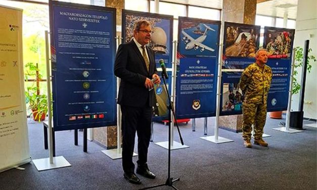 Jubileumi kiállítás Magyarország NATO tagsága 25 éves évfordulójára