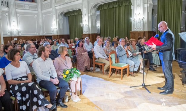 Gálahangverseny keretében adták át a Székesfehérvár Zenei Nevelésért Díjakat