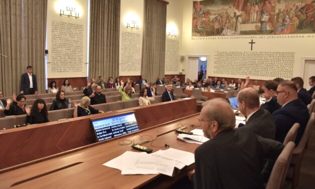 „Városunk történelmének mérföldköve” – Székesfehérvár Közgyűlésének nyilatkozata