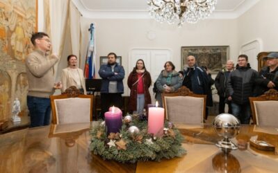 Megnyitotta kapuit a Városháza a Fehérvári Advent keretében