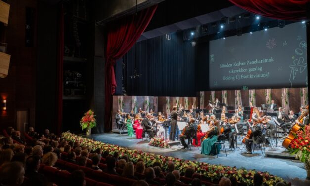 „Örüljetek az életnek!”  – Újévi koncert az Alba Regia Szimfonikus Zenekarral