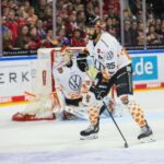 Jégkorong: ex-NHL-es kanadai támadóval komplett a Volán légióskontingense