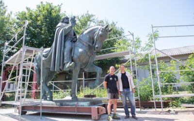 Napokon belül visszakerül Fehérvárra a restaurált Szent István lovasszobor