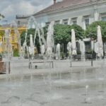 Nem javasolt fürdeni a belvárosi szökőkutak vizében!