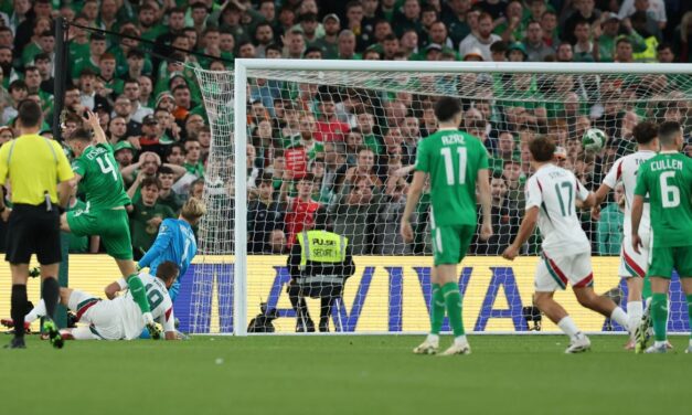 Foci vb-selejtező: 15 perc parádé és kétgólos előny sem volt elég Dublinban