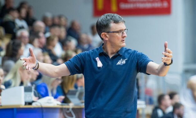 A fehérvári edzőhullás napja – az Albánál Rierának is megköszönték a munkáját