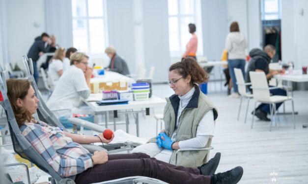 Vért adott a polgármester, a jegyző és a fehérvári hivatal félszáz dolgozója
