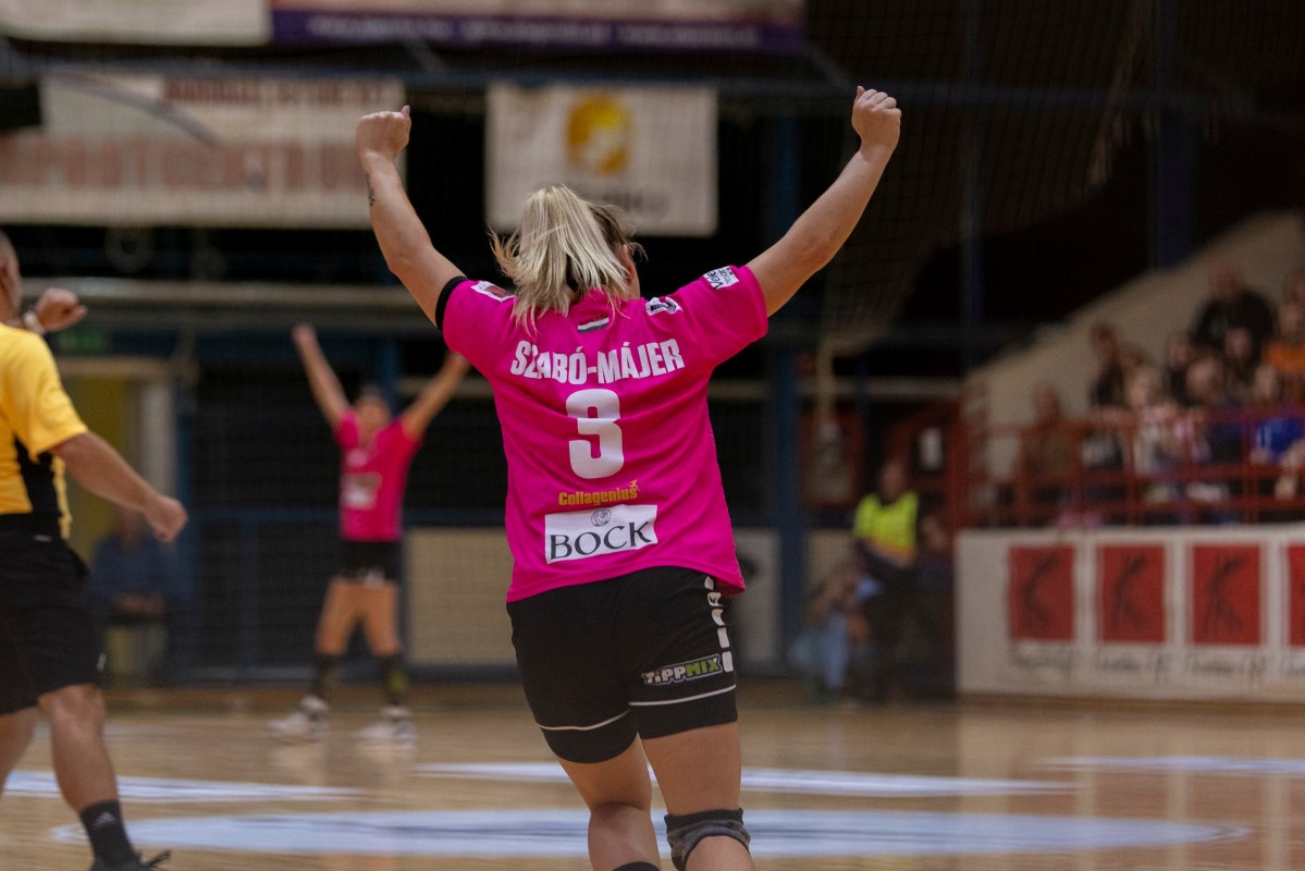 AFKC_25_26_Szabo_Majer1