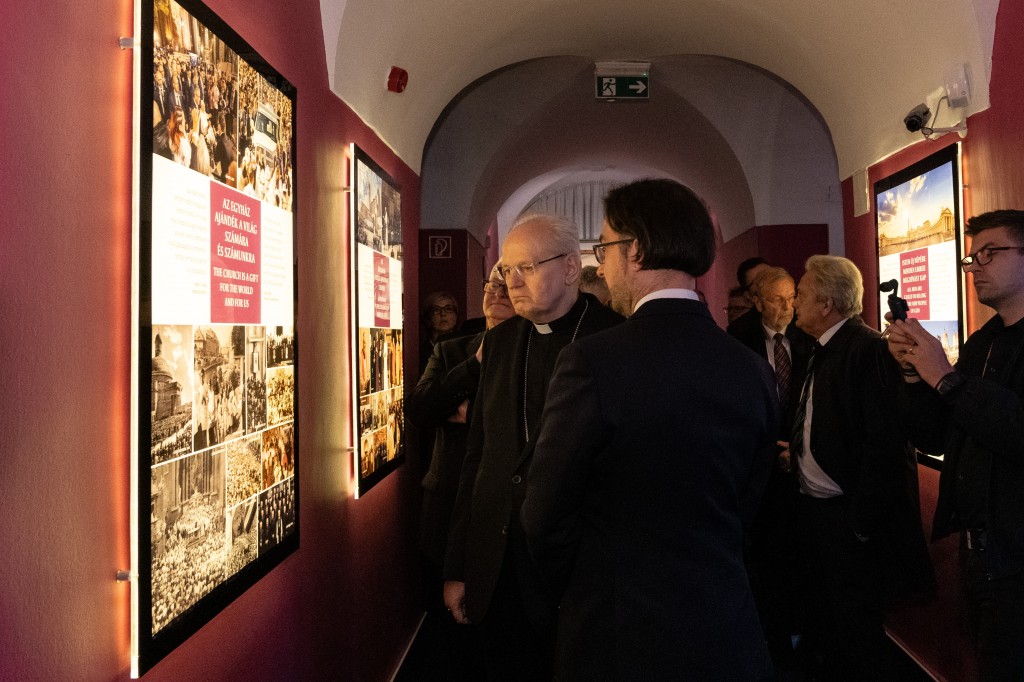 EgyhazmMuzeum_kiall_2