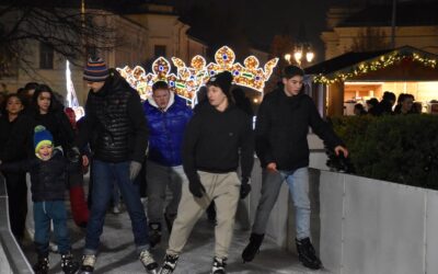 Megnyitott a Kori Liget és az Adventi Vásár Fehérváron