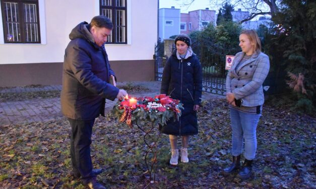 Zenés műsorral és gyertyagyújtással zárult Öreghegy adventi programsorozata