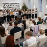 Fehérvár Angyalai idén sajátos nevelési igényű gyerekeket ajándékoztak meg a Hiemer-házban