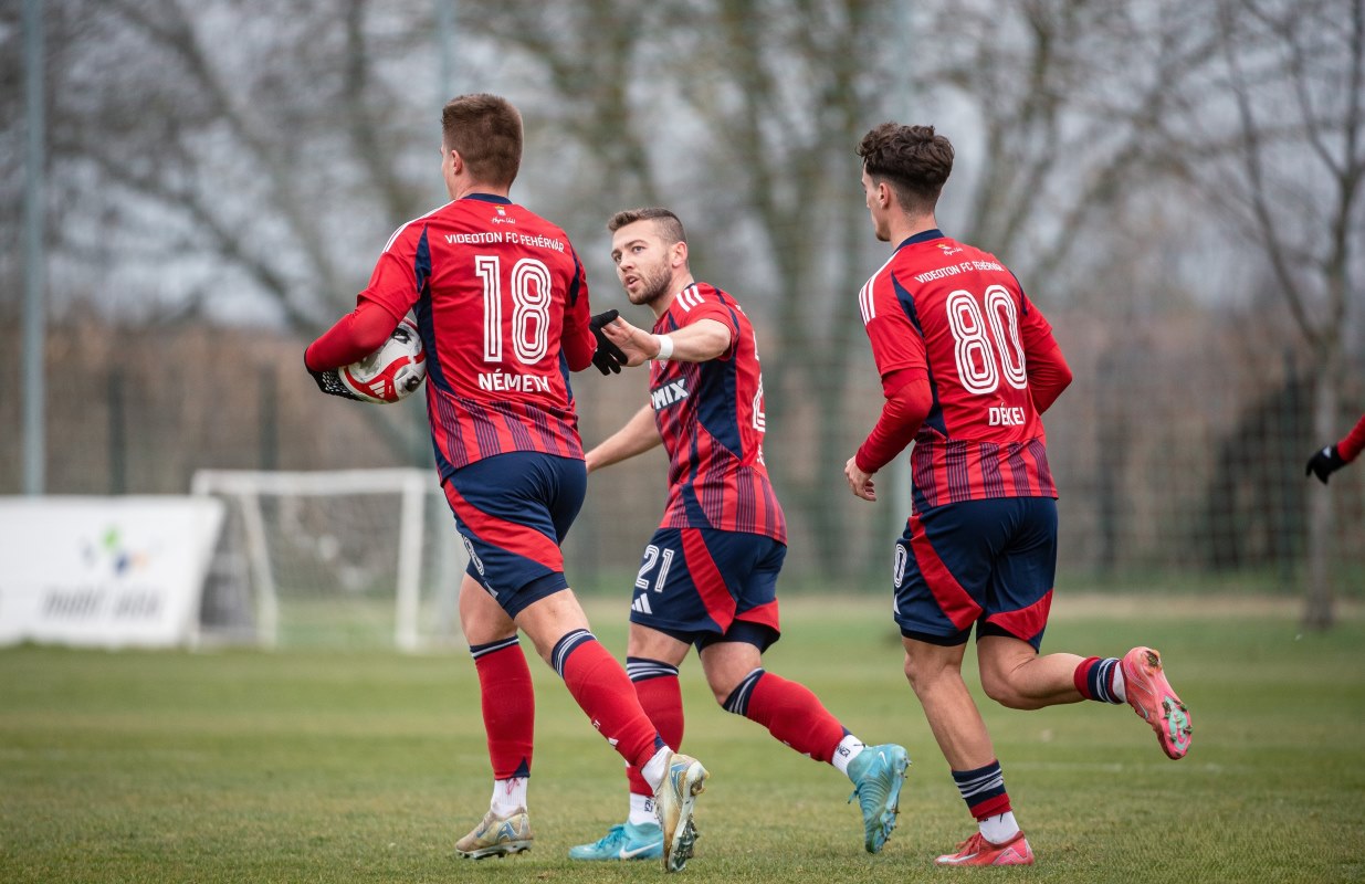 Vidi_25_26_edz_Haladas2