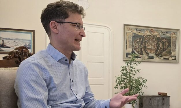 „Mindennek az előfeltétele a biztonság” – interjú Cser-Palkovics Andrással