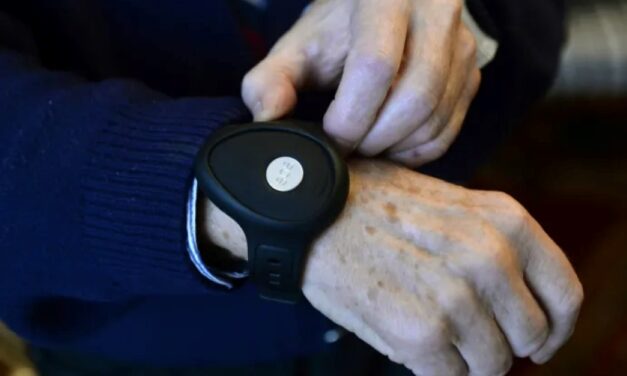 Feri bácsi a Gondosóráról: „Csak egy gombnyomás, és már jönnek is segíteni”