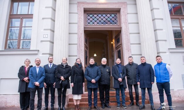 Elkészült a Vörösmarty Mihály Könyvtár Oskola utcai épületének felújítása Fehérváron