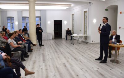 Hidvéghi Balázs Fehérváron: már több, mint másfél millióan küldték vissza a Nemzeti Petíciót