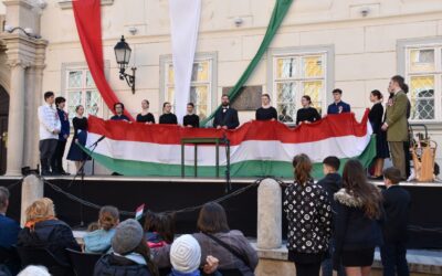 Méltó ünnep utcaszínházzal Fehérváron