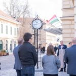 Új köztéri óra Fehérvár Belvárosában