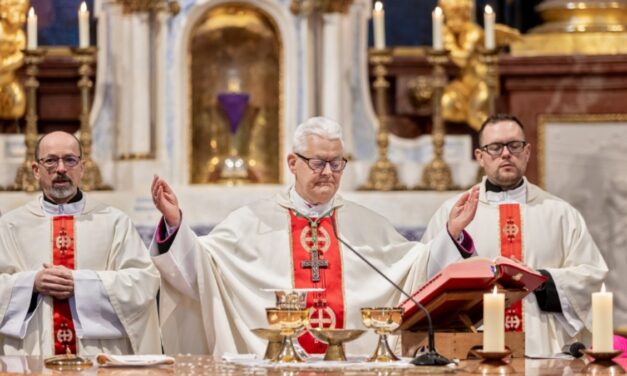 Szeretetben töltsük együtt Jézussal a Nagyhét minden napját – virágvasárnapi szentmise