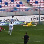 Vidi: ötből öt -tovább robog a piros-kék express