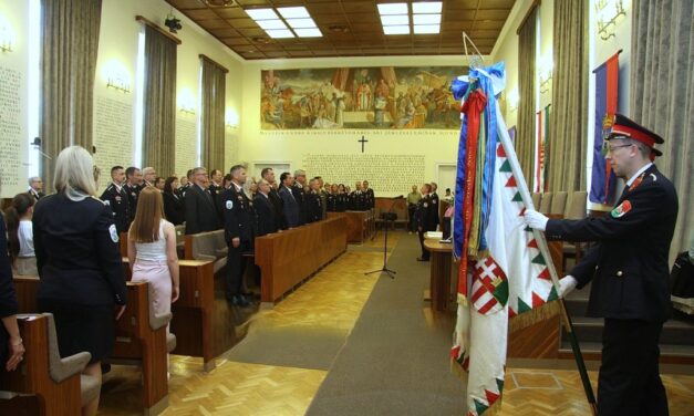 Tűzoltónapi ünnepi állománygyűlés elismerésekkel