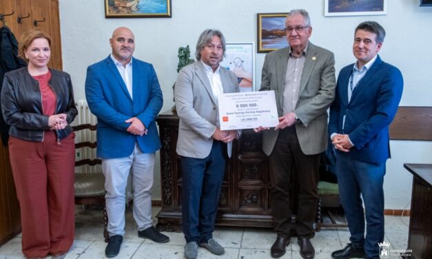 Hatmillió forintos adomány a Szent György Kórház alapítványának