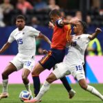 Foci vb: Stopiráék csodája a spanyolok ellen, svéd kiütés, elefántcsontparti győzelem, döntetlen a belga-Egyiptomon