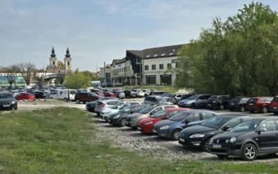 Egy napra lezárják a murvás parkolót Fehérváron