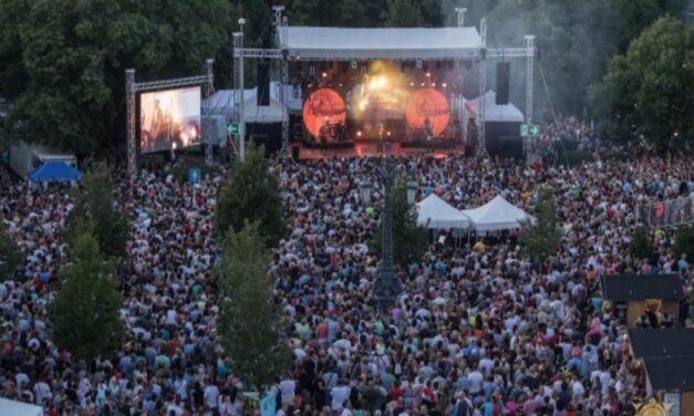 A viharveszély elvitte a TNT koncertet a Királyi Napokon, később pótolják