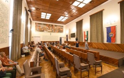 A polgármester kalauzolta a vendégeket a Nyitott Városháza programon