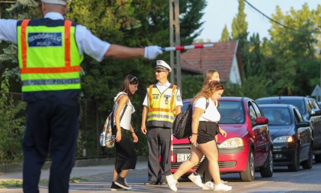 Tanévkezdés – Székesfehérváron is kiemelten figyel a rendőrség az iskolák környékére