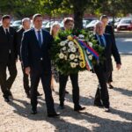 Koszorúzással emlékeztek az aradi vértanúkra Fehérváron