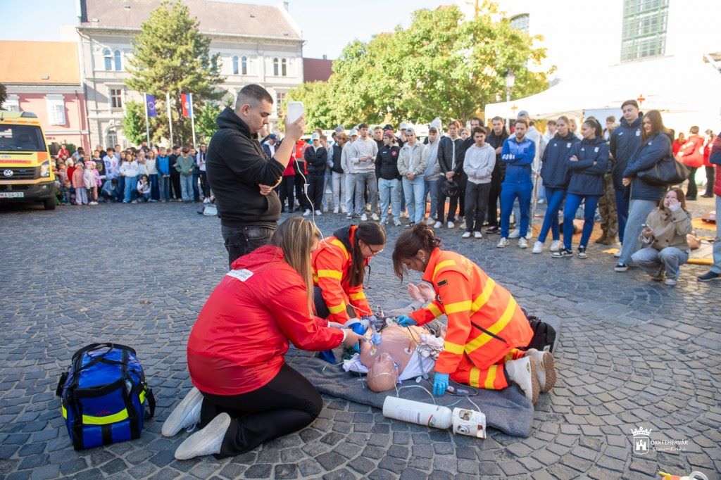 Ujraelesztes_vilagnapja26_1